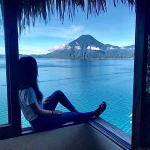 Meet your Posher, Dee